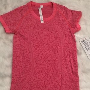 NWT Lululemon Swiftly Tech